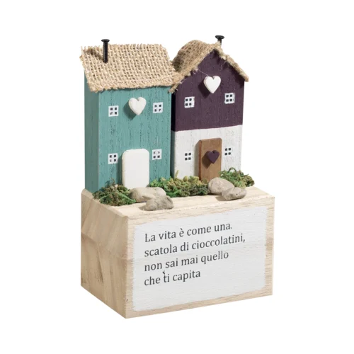 Decorazione in legno con casette