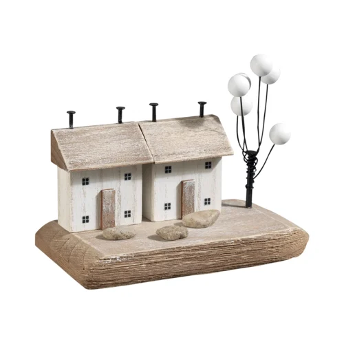 Decorazione in legno con casette